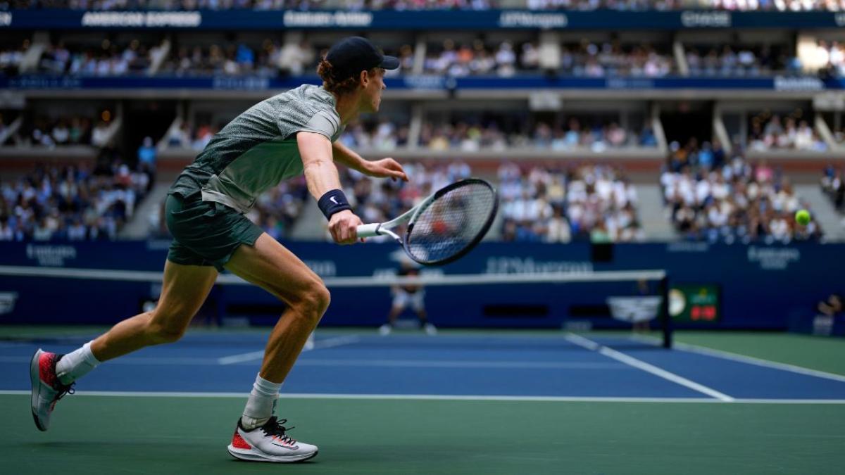 Jannik Sinner, campeón del US Open 2024, tras vencer a Taylor Fritz en solamente tres sets