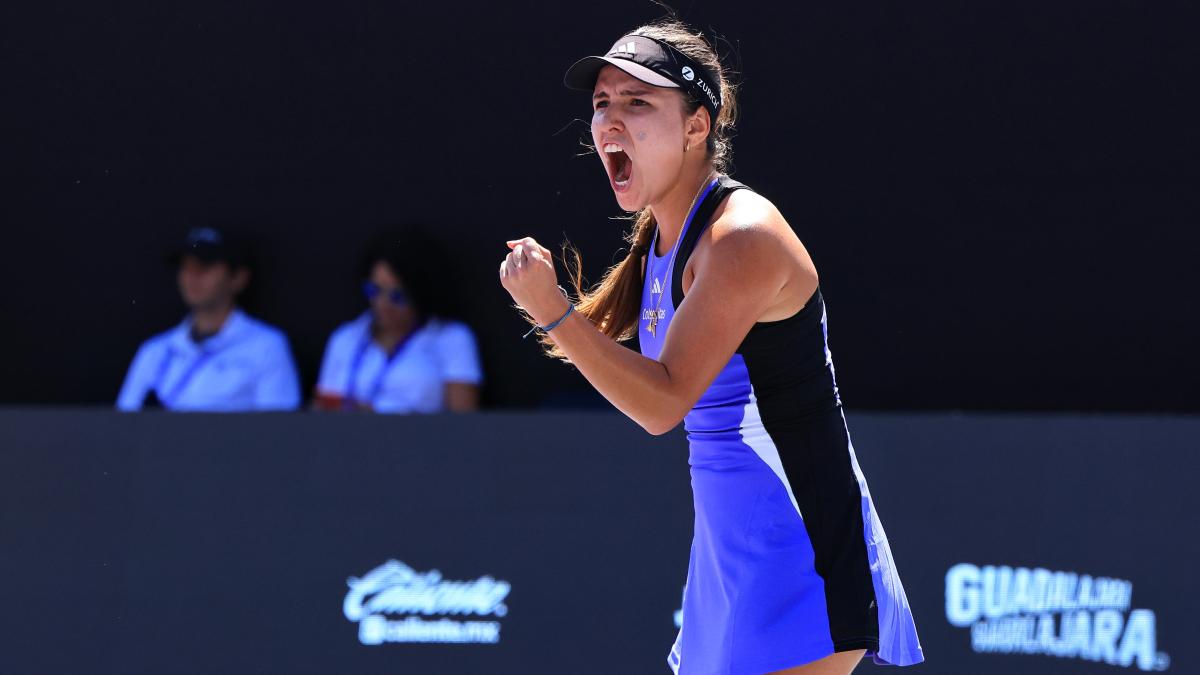 Guadalajara Open AKRON 2024: Camila Osorio vence de manera impresionante a Veronika Kudermetova y avanza de ronda