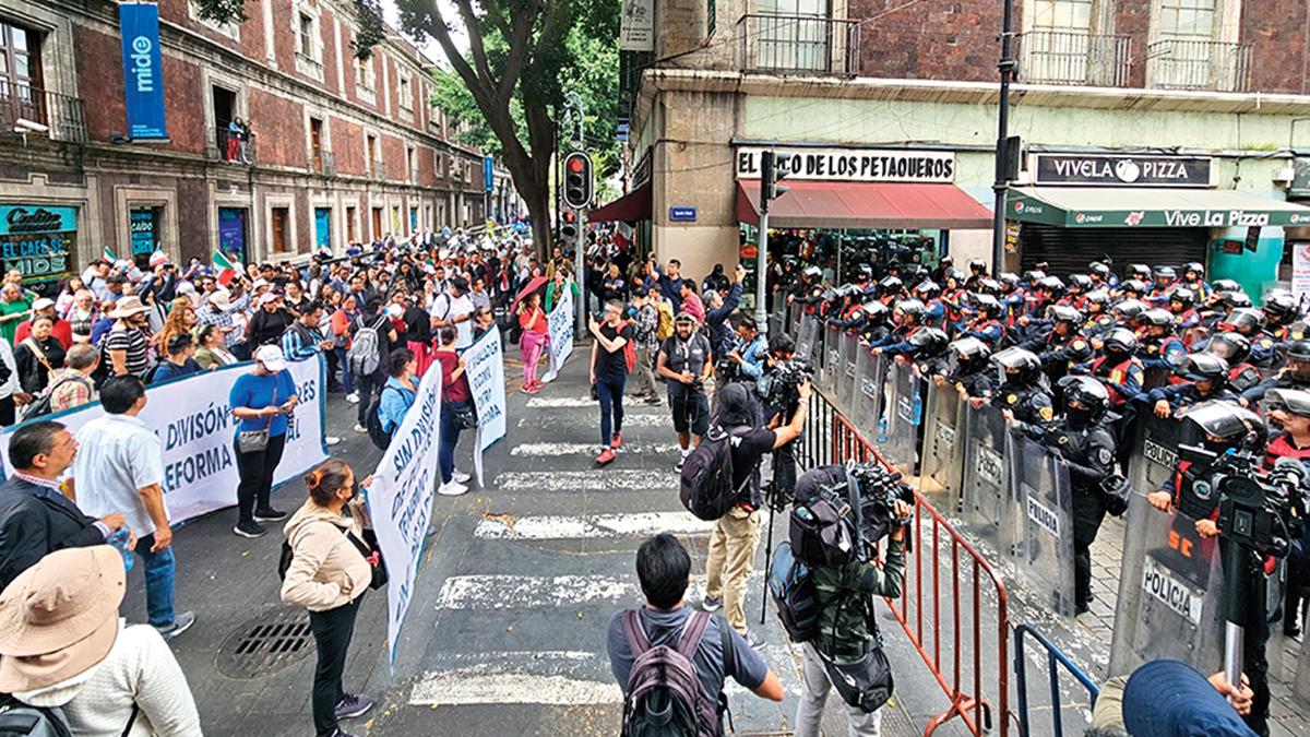 Morena consigue mayoría en congresos para declarar validez