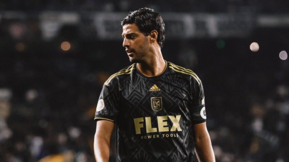 Carlos Vela renueva con LAFC y su nuevo salario es sorprendente