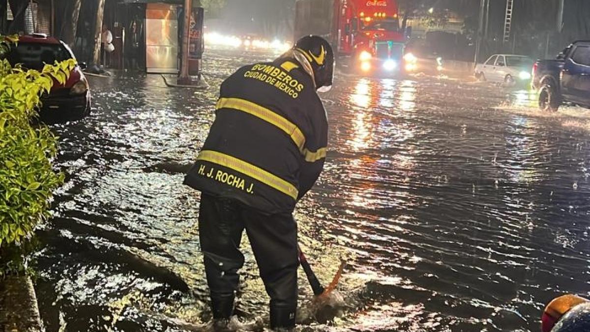 En Tlalpan lluvias ahogan el INCan y varias vialidades