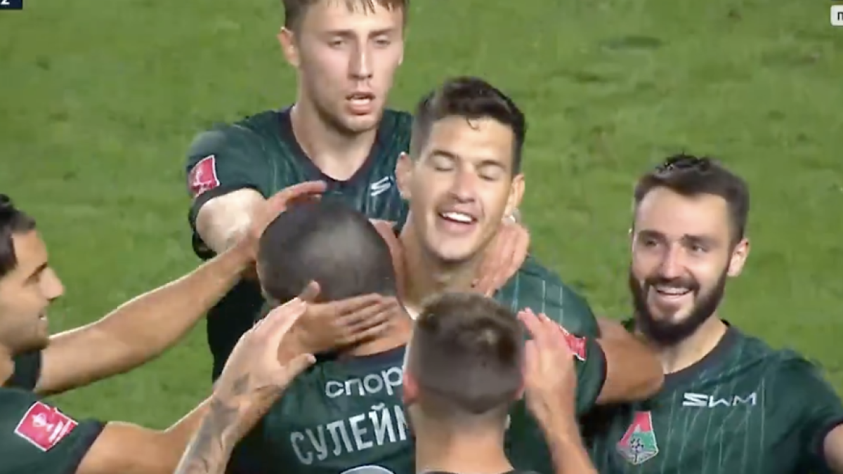 César Montes hace GOLAZO en su debut con el Lokomotiv Moscú (VIDEO)