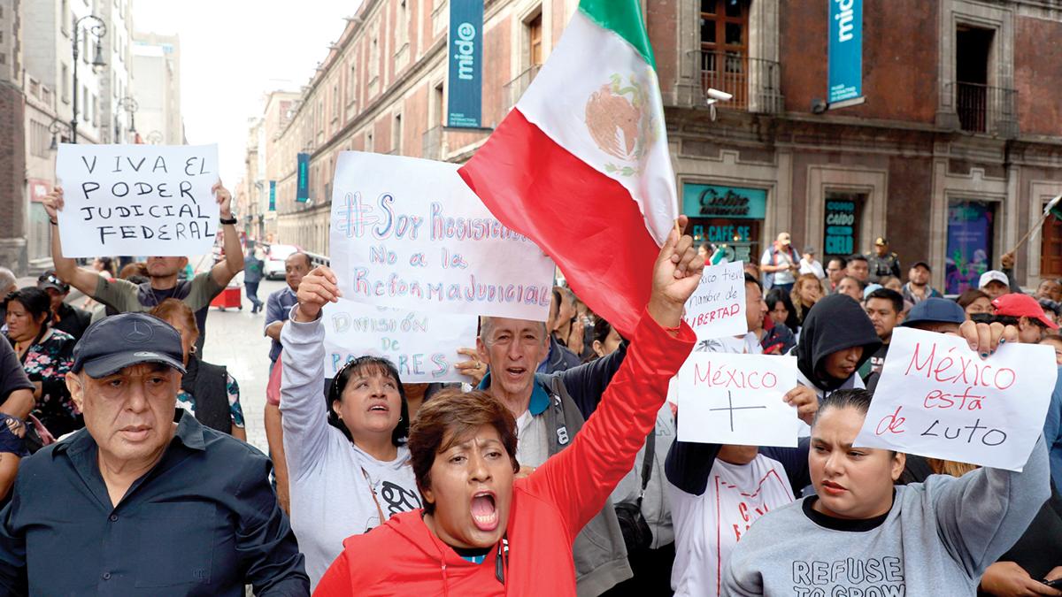 Trabajadores del PJ doblan al CJF; extienden paro hasta el 2 de octubre