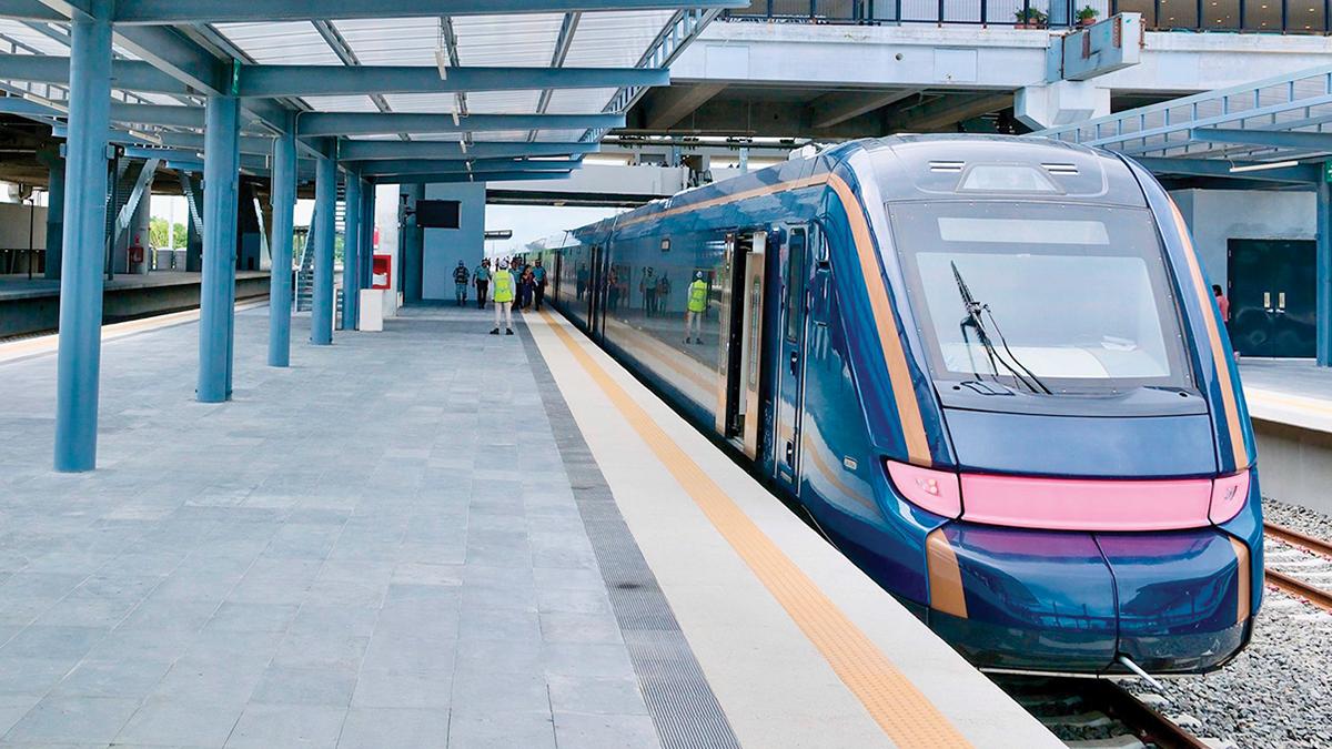 Inauguran el Presidente y Claudia nuevo tren P’atal en Quintana Roo