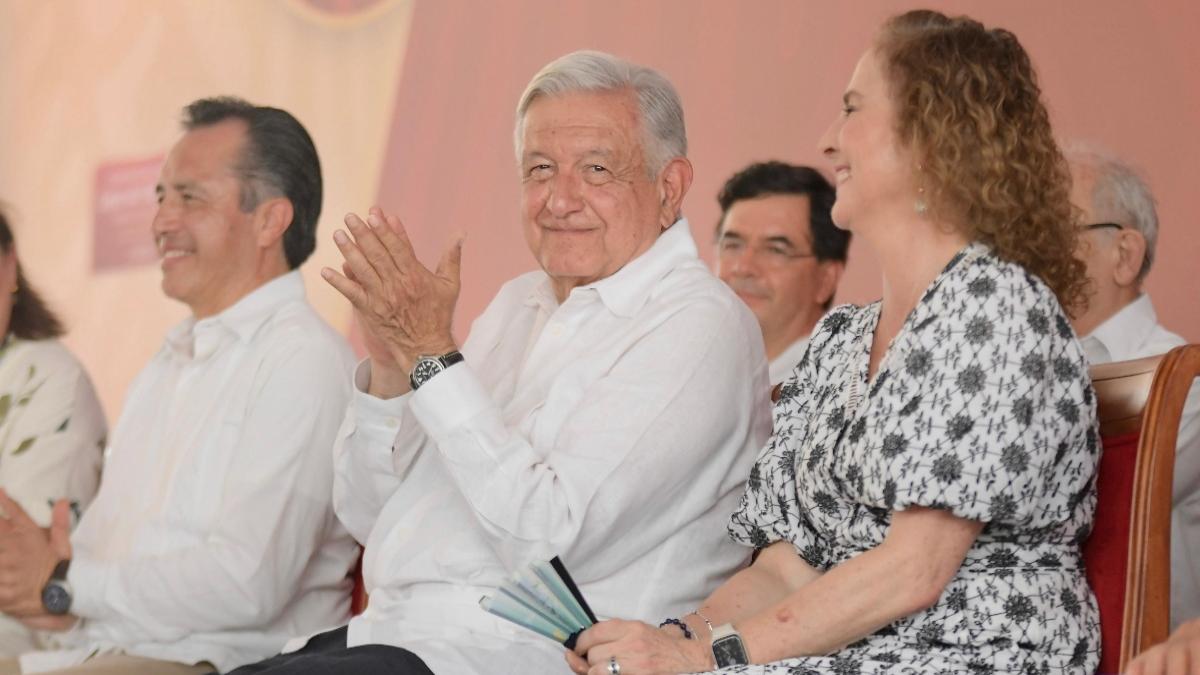 AMLO dice adiós a veracruzanos a 9 días de dejar la Presidencia: 'Me voy muy contento'