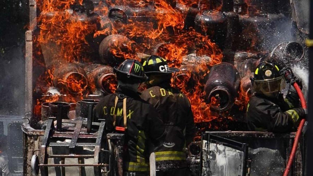 Atienden y apagan bomberos más de 34 mil incendios desde hace 6 años