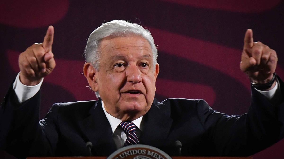 Sugiere AMLO al INE ir “casa por casa” para promover elección del PJ