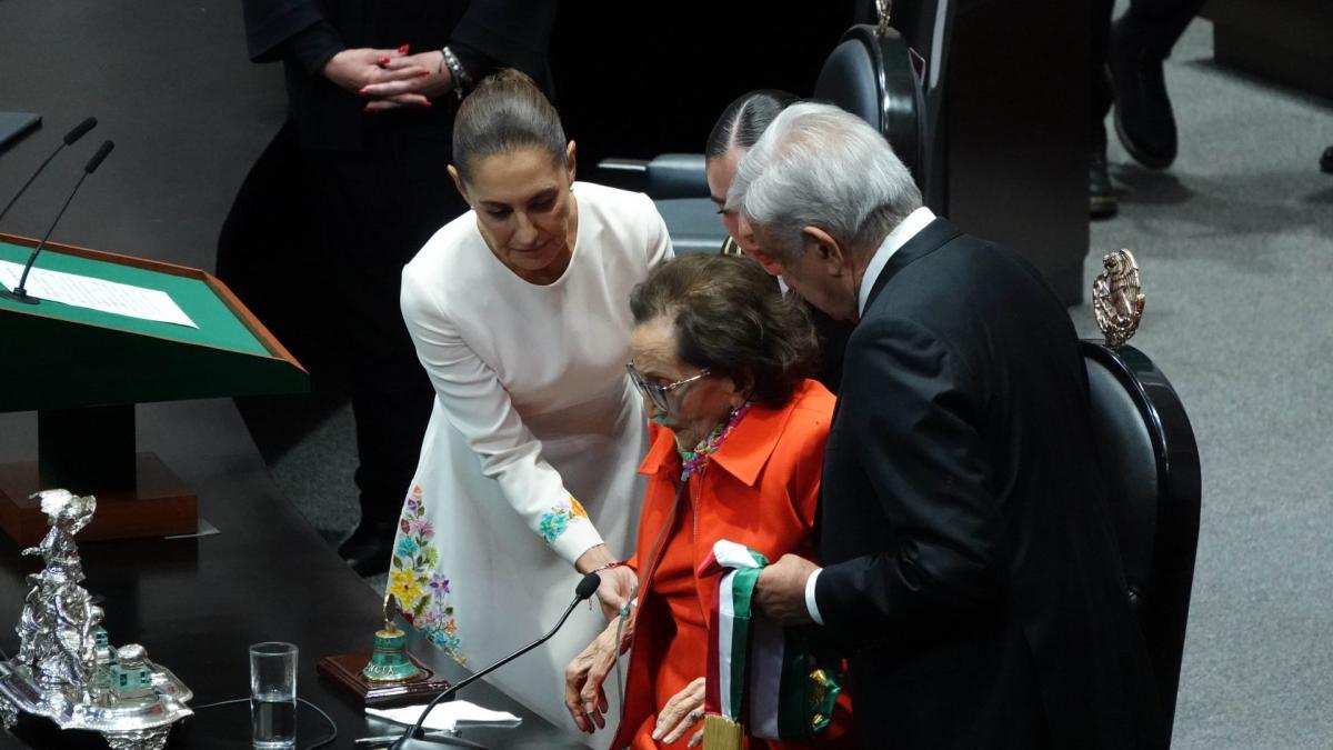 Muere Ifigenia Martínez, a días de entregar la Banda Presidencial a Claudia Sheinbaum