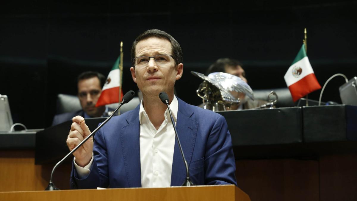 Sheinbaum heredó de AMLO 'bombas de tiempo' como deuda pública y pérdidas en Pemex: Ricardo Anaya