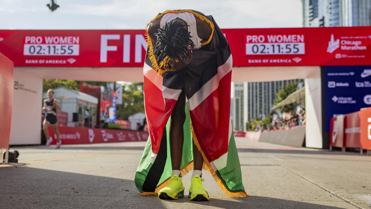 Chepngetich rompe récord de Maratón Chicago