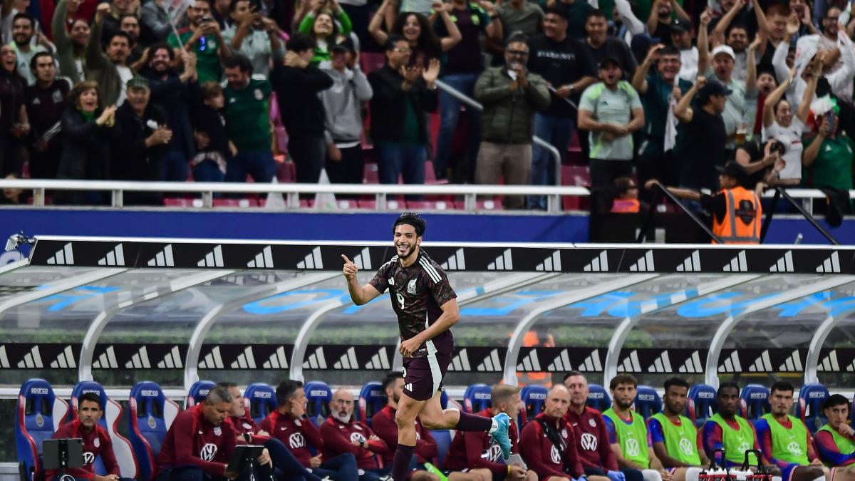 VIDEO: Raúl Jiménez y su GOLAZO de tiro libre en el México vs Estados Unidos