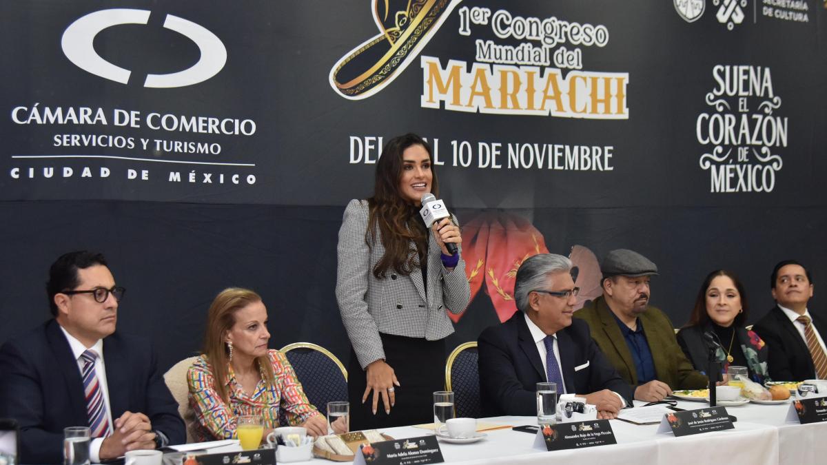 Promueve Alessandra Rojo de la Vega Primer Congreso Mundial del Mariachi