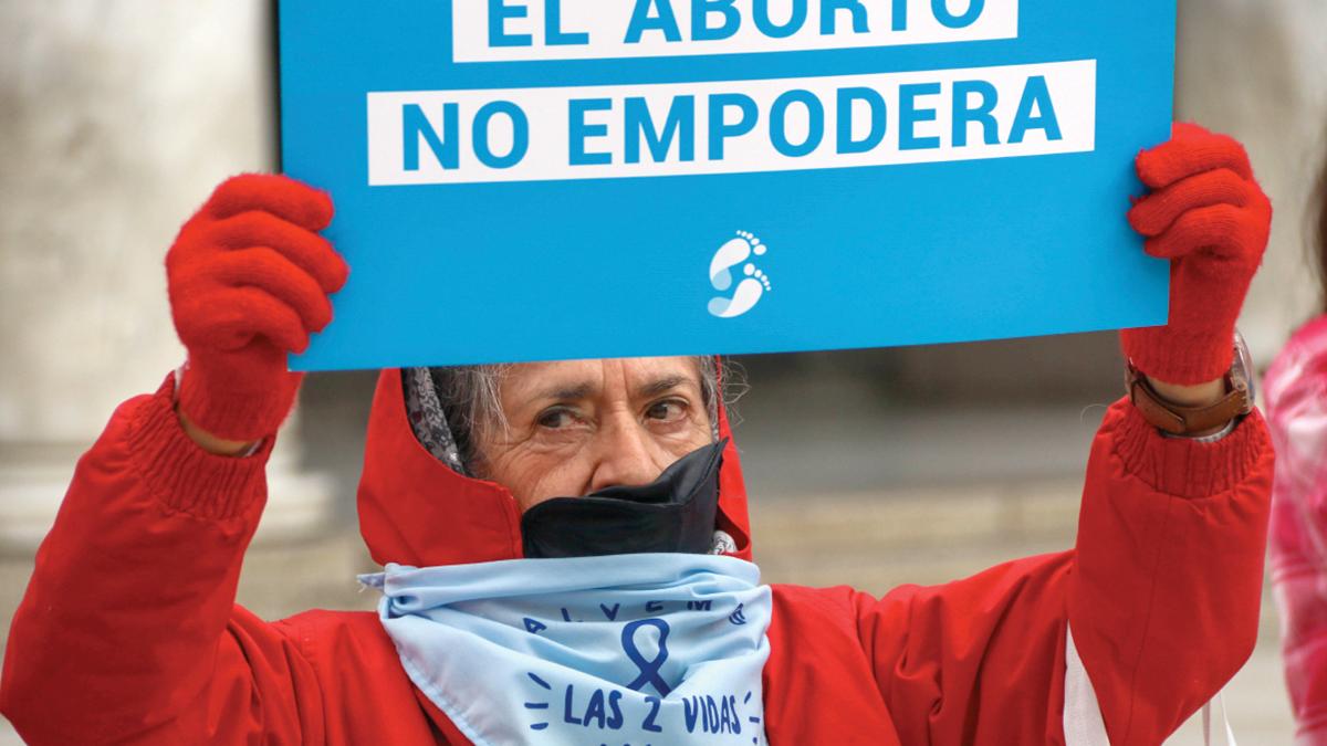 Legalizar el aborto en CDMX atenta contra la salud