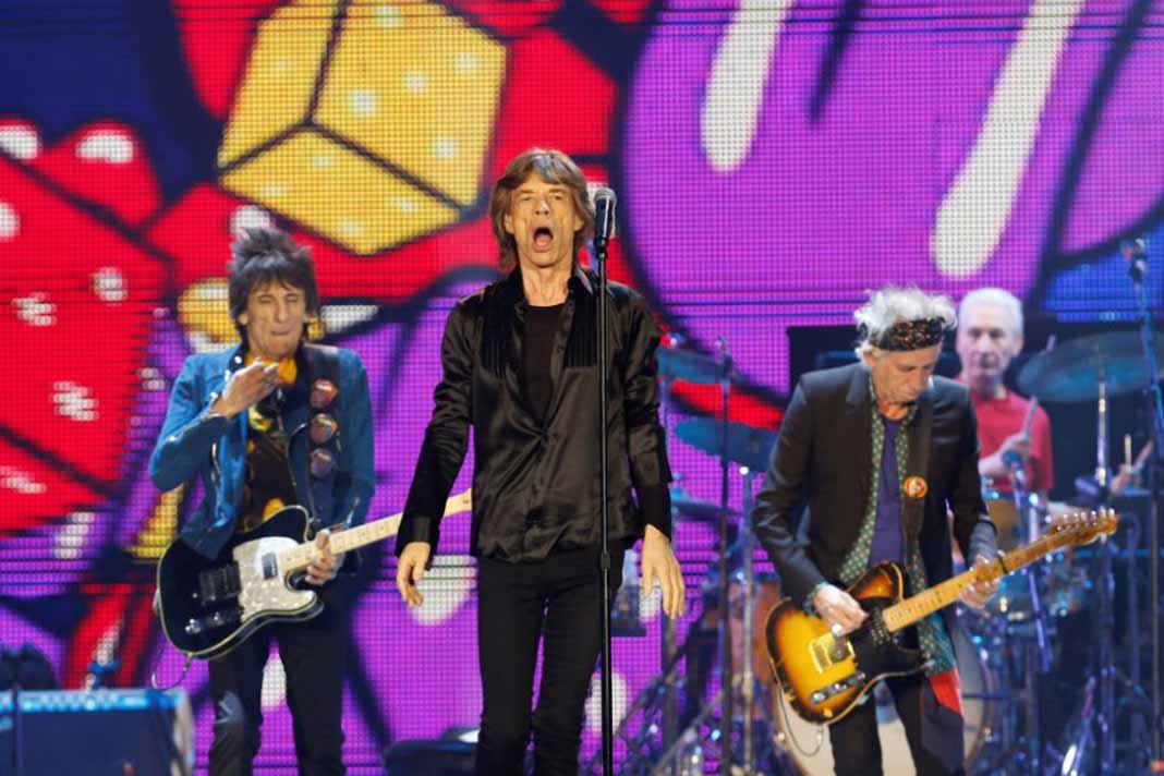 The Rolling Stones Lanza Material In Dito Con Bob Dylan